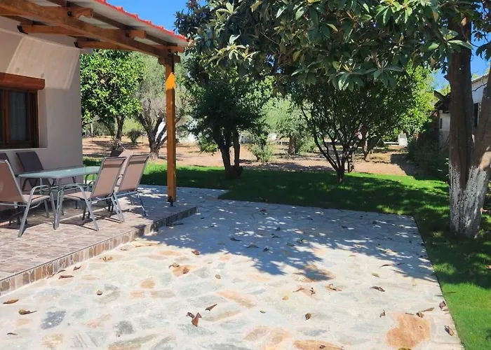 Skioni Garden Casa Feriehus Nea Skioni