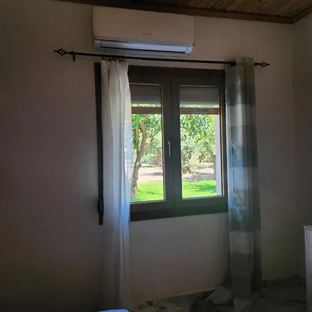 Nyaraló Skioni Garden Casa *