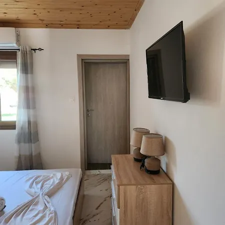 Nyaraló Skioni Garden Casa