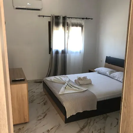 Skioni Garden Casa * 尼尔斯吉尼